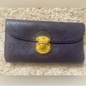 Louis Vuitton Mahina Wallet Purple Leather